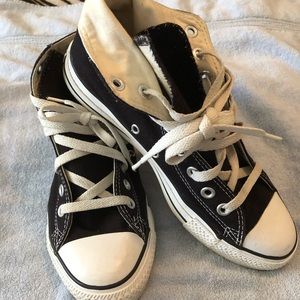 Hardly Worn! High Top Converse!